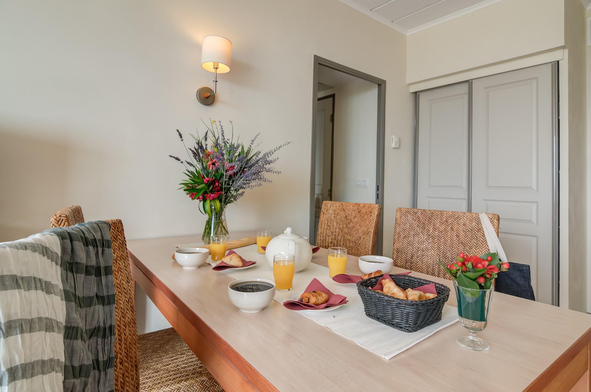 Sowell Hotels Ardeche Grospierres Exterior foto
