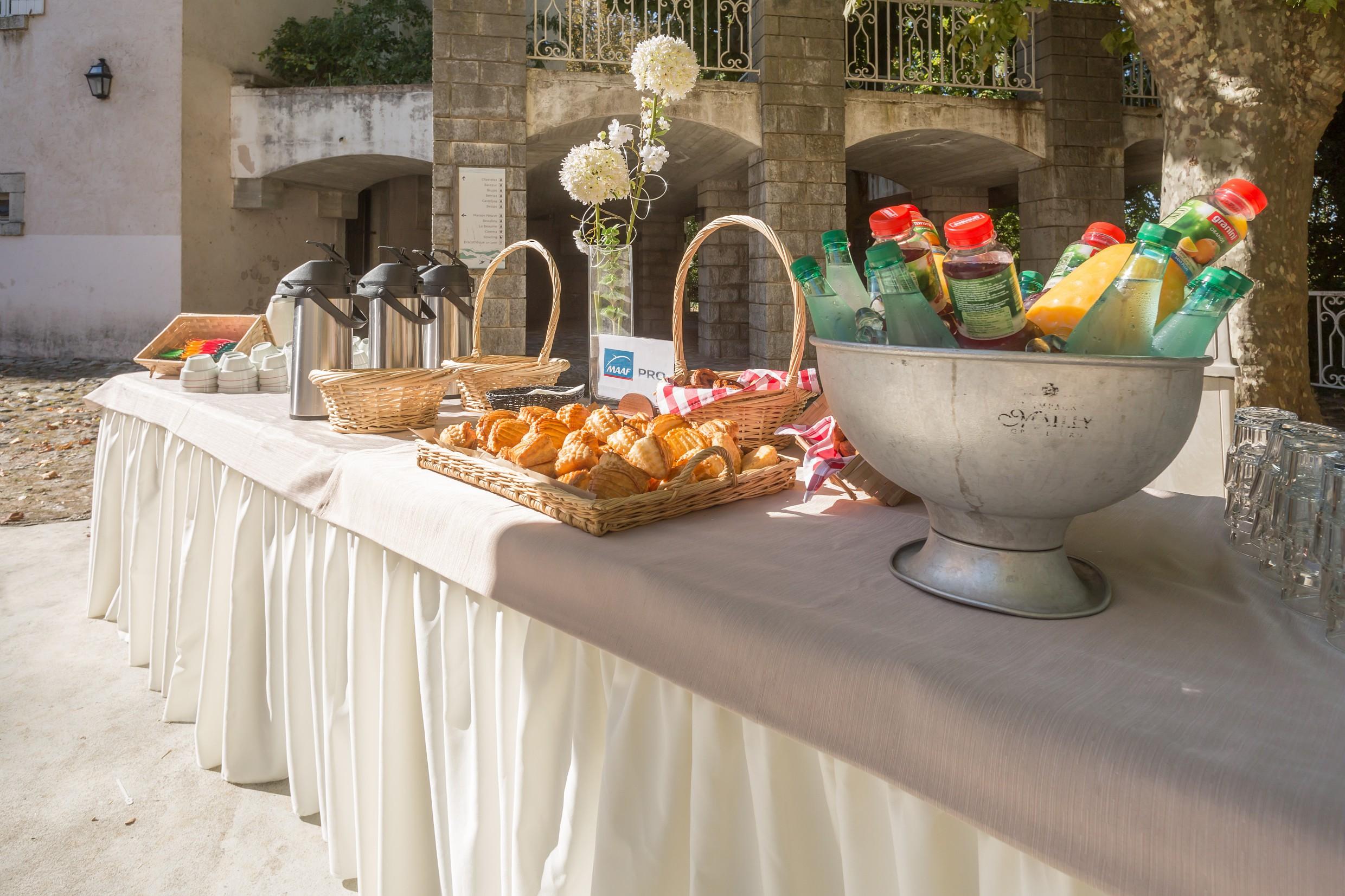 Sowell Hotels Ardeche Grospierres Exterior foto